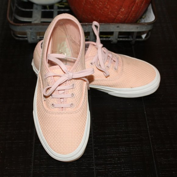 vans tennis shoes womens